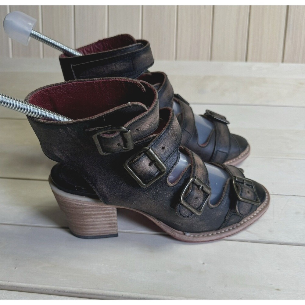 Freebird by Steven Quail Sandal Brown Distressed Leather Sz 7 Buckle Heel